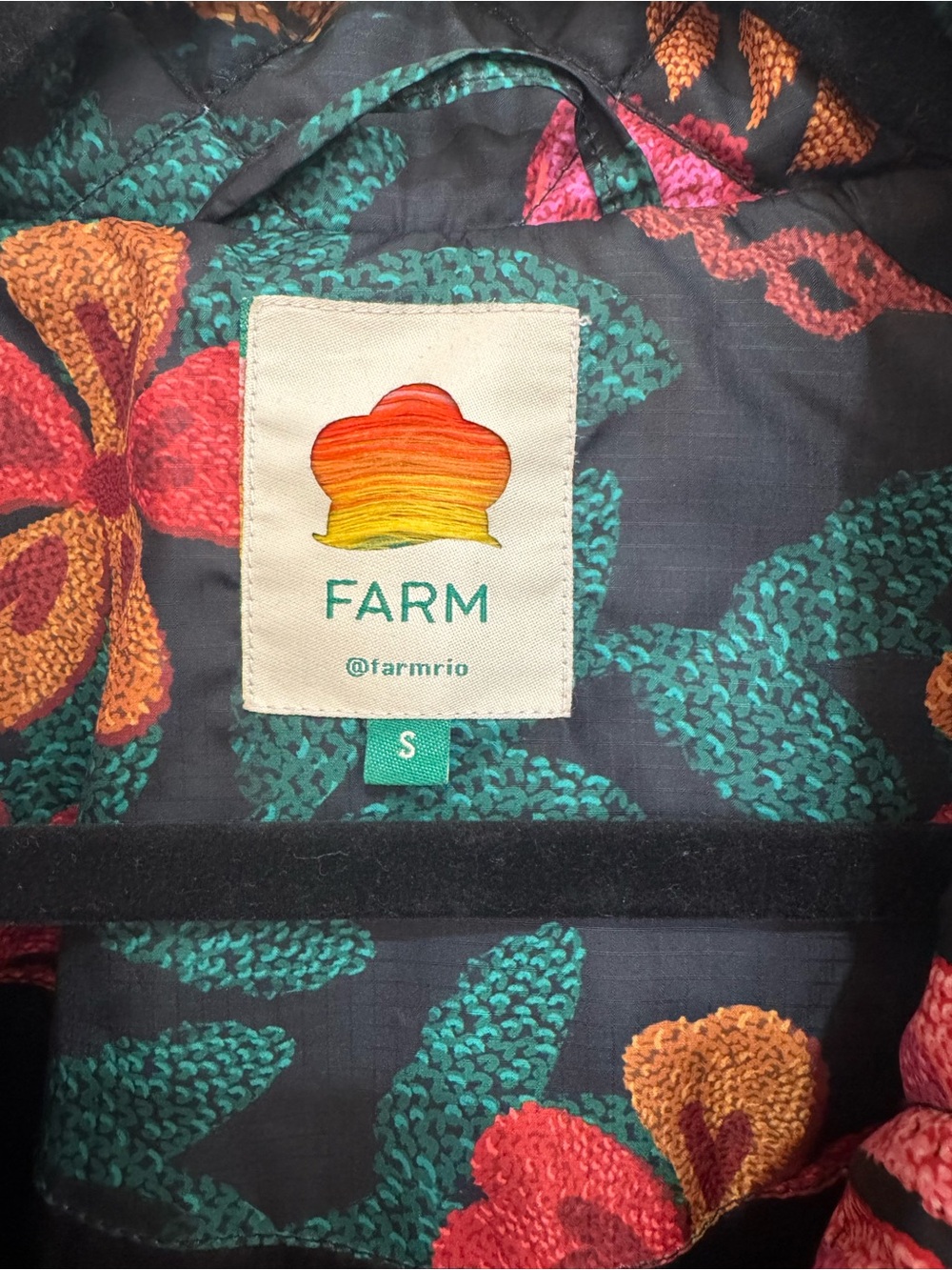 FARM Rio Brazil Puffer Jacket - Picture 8 of 8